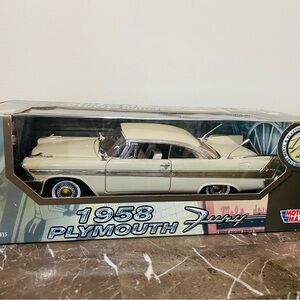 Vintage Motormax Diecast 1:18 Scale 1958 Plymouth Fury NIB